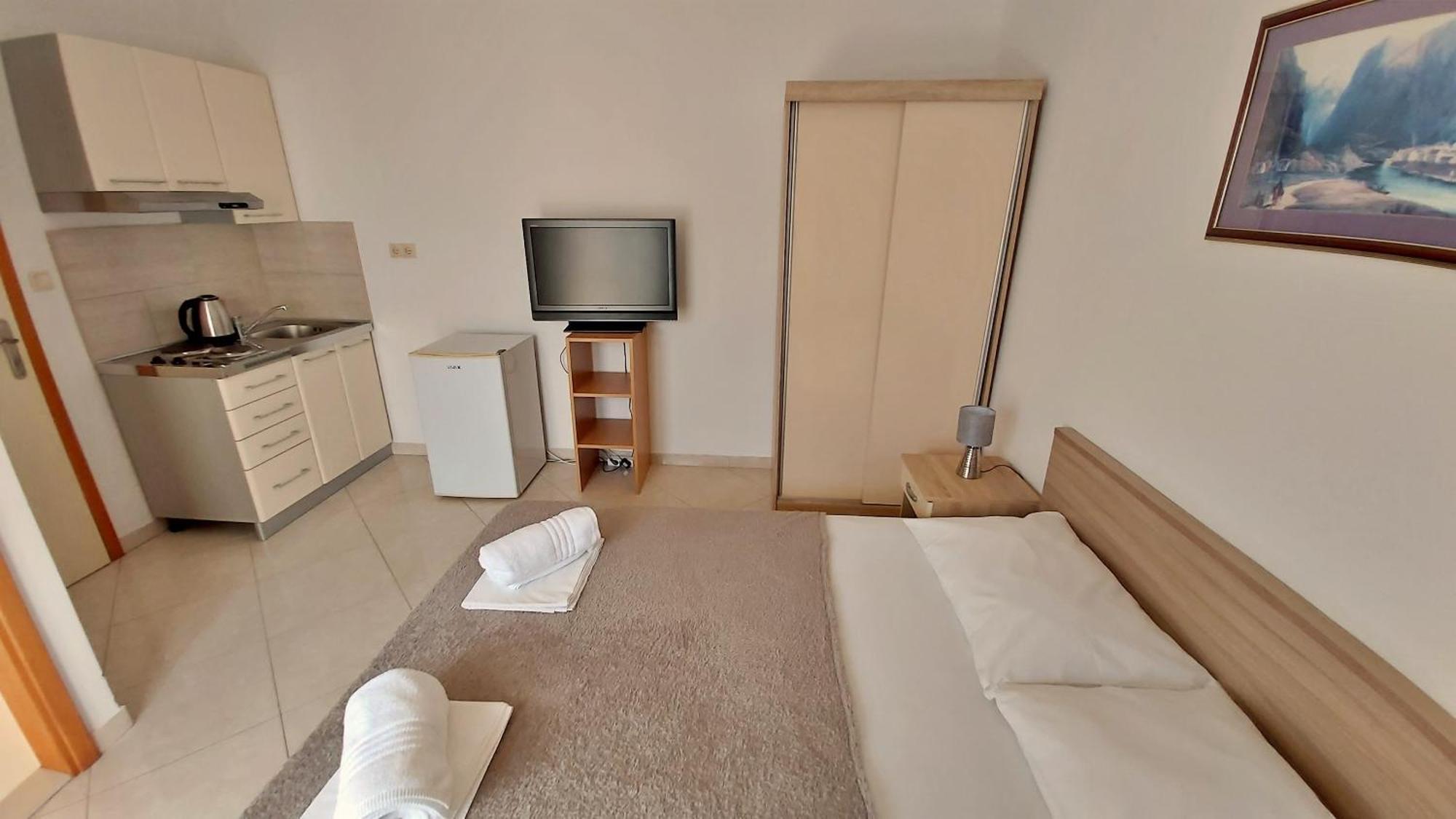 Apartments Nemira Omis Room photo