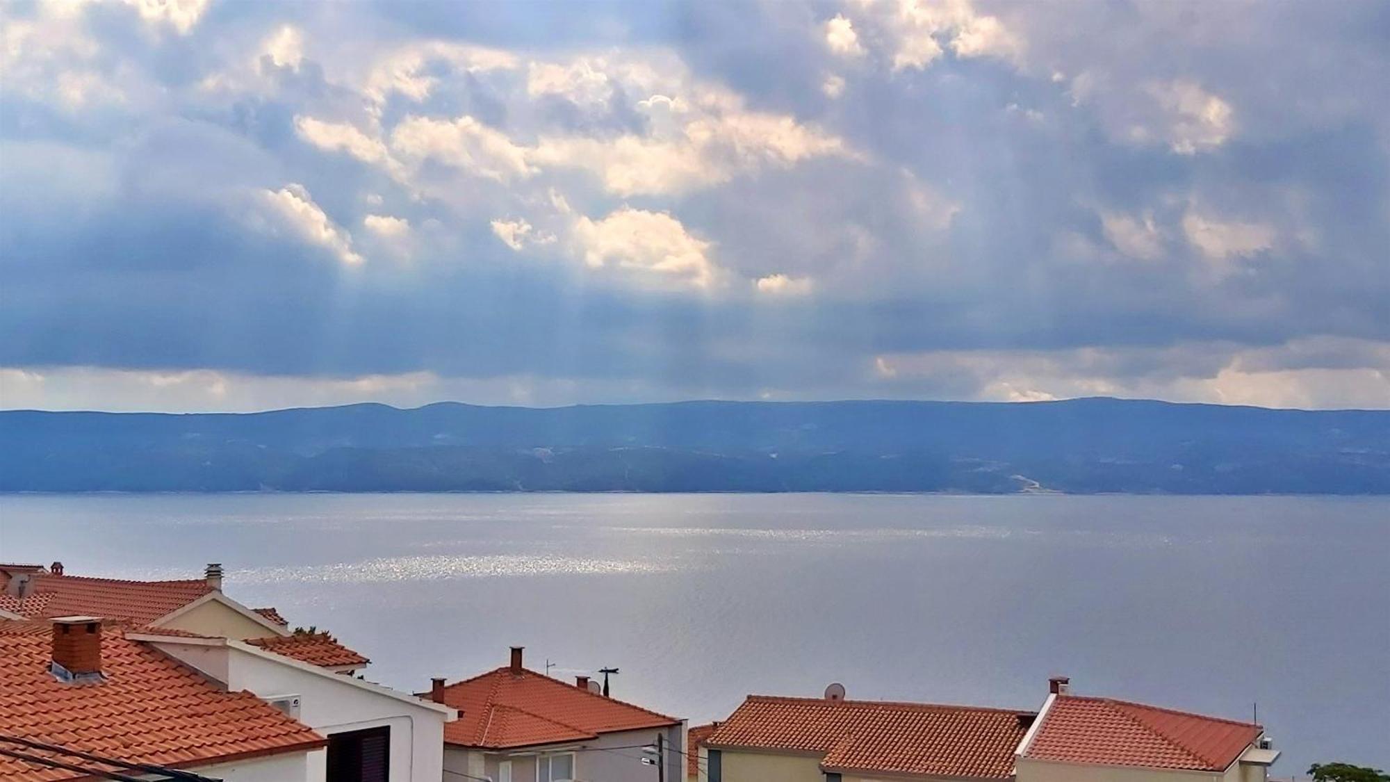 Apartments Nemira Omis Room photo