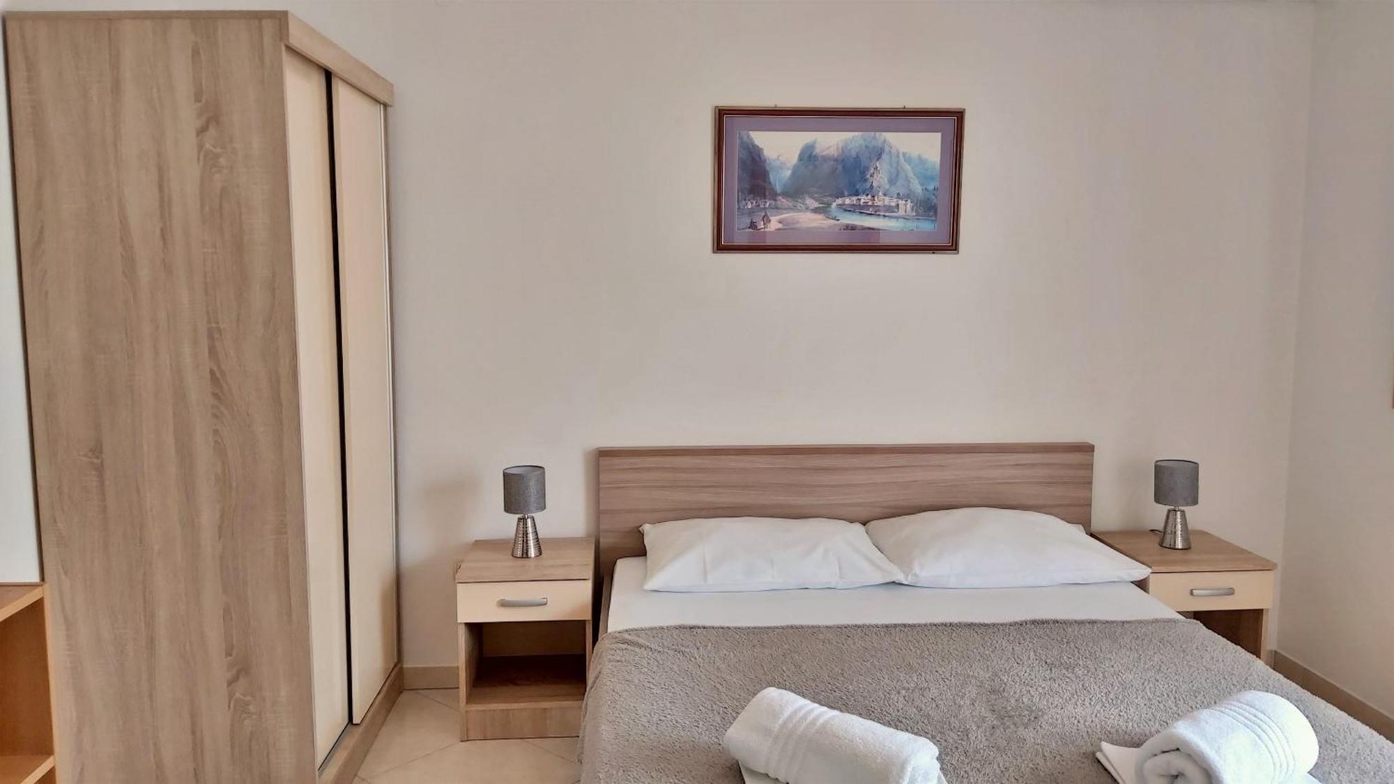 Apartments Nemira Omis Exterior photo
